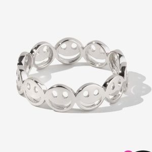 Oomiay giggle ring. 925 sterling silver stamped